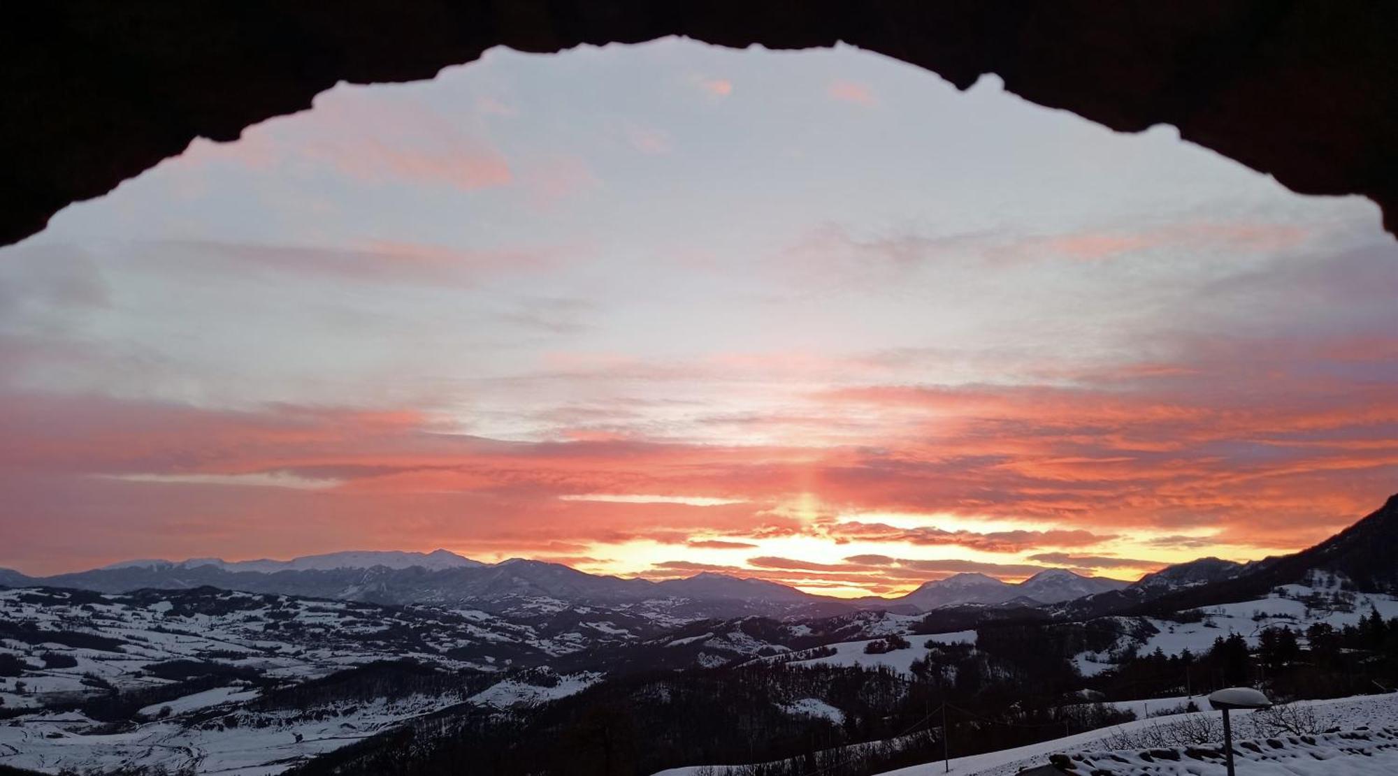 Casale Monte Valestra Panzió Bebbio Szoba fotó