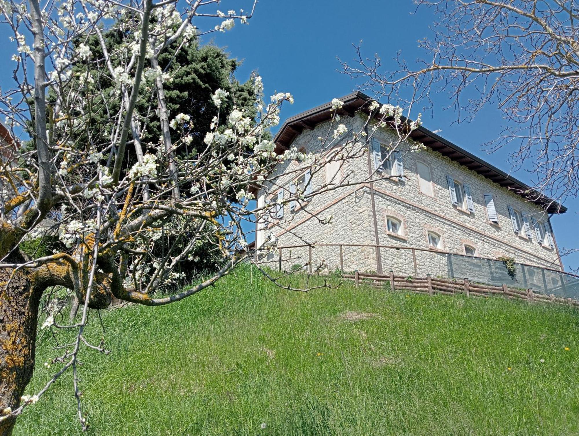 Casale Monte Valestra Panzió Bebbio Kültér fotó